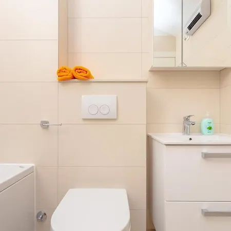 Golden View - Free Parking