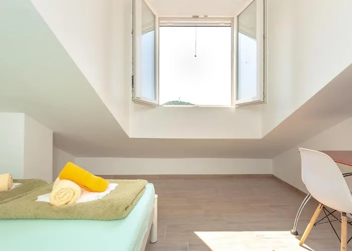 Golden View - Free Parking 公寓 *