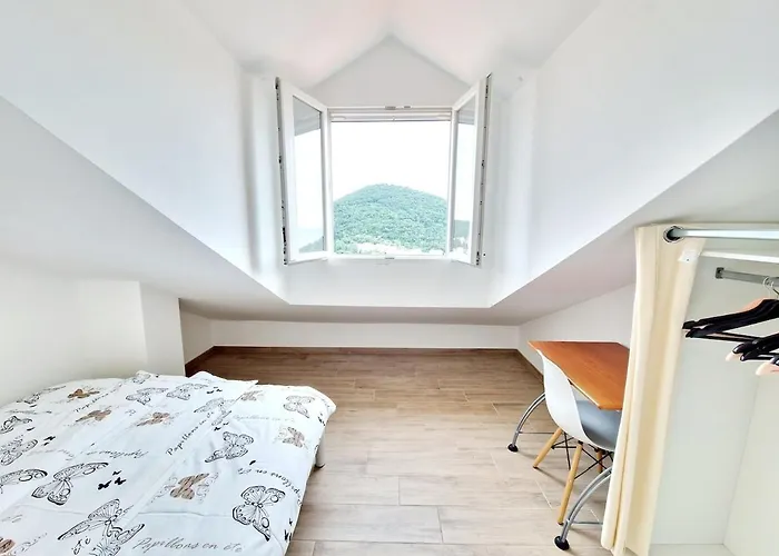 公寓 Golden View - Free Parking *