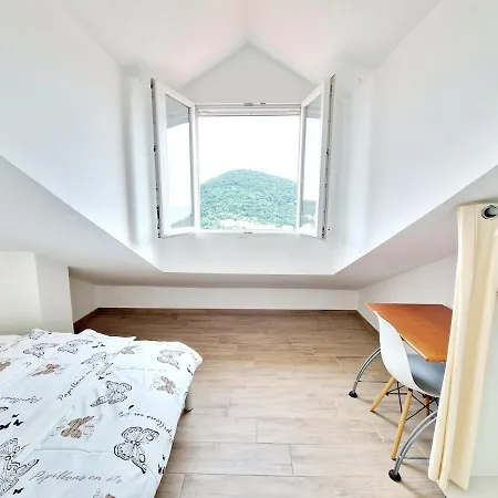 아파트 Golden View - Free Parking *